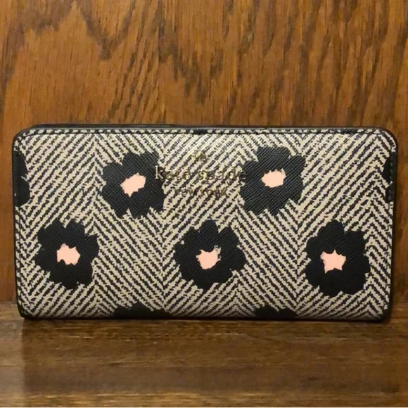 NWT-Kate Spade-Oh Snap-Large Slim Bifold Snap Wallet-Herringbone Floral-$169 - Picture 1 of 8